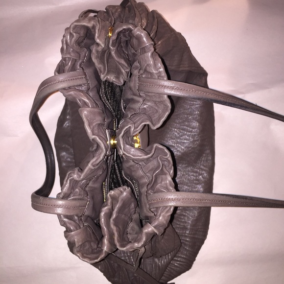 auth oversized PRADA lambskin leather SHOULDERBAG - Picture 5 of 8